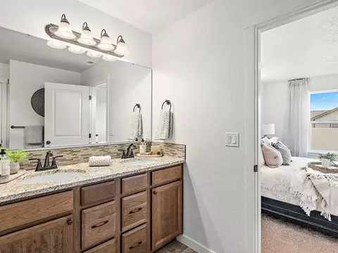 Bath - 9427 S Stonefly Ave, Kuna, ID 83634 photo 4 of 7