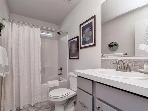 Bath - 9427 S Stonefly Ave, Kuna, ID 83634 photo 3 of 7
