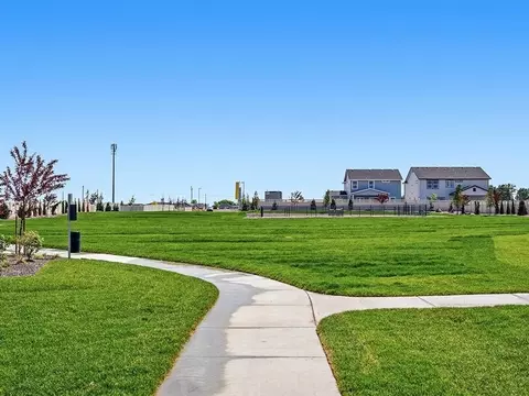 Exterior - 9427 S Stonefly Ave, Kuna, ID 83634 photo 8 of 11
