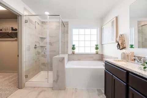 Bath - 4500 S Fork Ranch Rd, Waco, TX 76705 photo 4 of 6
