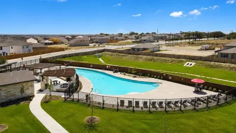 Exterior - 5610 Daniel Way, Saint Hedwig, TX 78152 photo 4 of 4