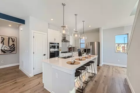 Kitchen - 15185 W 68th Pl, Arvada, CO 80007 photo 4 of 11