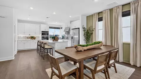Dining - Avalon Blvd & E 213th St, Carson, CA 90745 photo 1 of 2