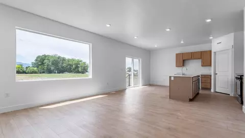 Living - 1400 S 4000 W, Ogden, UT 84401 photo 2 of 5