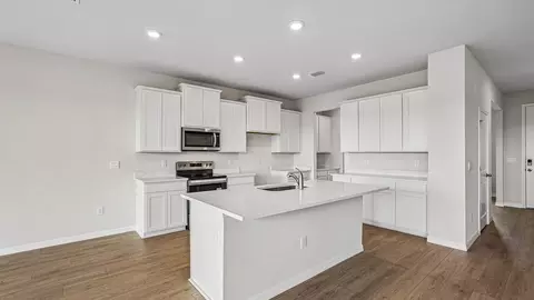 Kitchen - 9460 Bella Mar Trl, Parrish, FL 34219 photo 1 of 4