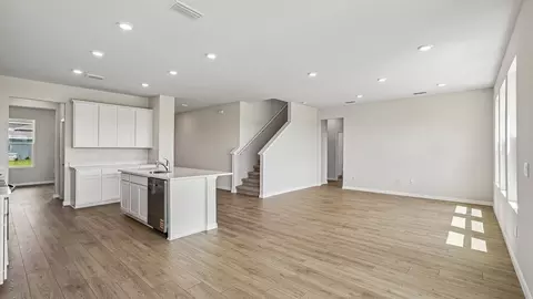 Living - 9460 Bella Mar Trl, Parrish, FL 34219 photo 4 of 4
