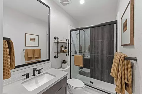 Bath - 4502 Dolcetto Cmn, Livermore, CA 94551 photo 1 of 6
