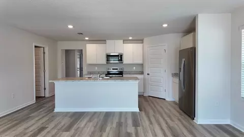 Kitchen - 6383 June Bug Dr, Milton, FL 32583 photo 6 of 8