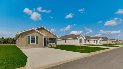 Exterior - 6383 June Bug Dr, Milton, FL 32583 photo 5 of 7