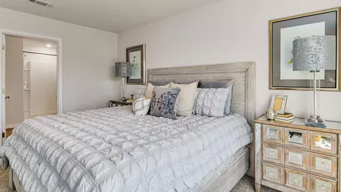Bedroom - 6383 June Bug Dr, Milton, FL 32583 photo 8 of 14