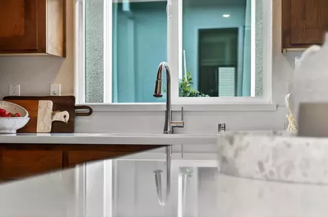 Kitchen - 3958 Wild Rye Rd, Roseville, CA 95747 photo 12 of 18