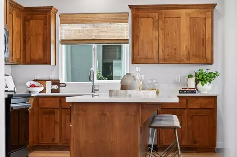 Kitchen - 3958 Wild Rye Rd, Roseville, CA 95747 photo 10 of 18