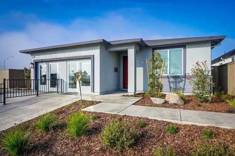 Exterior - 3958 Wild Rye Rd, Roseville, CA 95747 photo 6 of 7