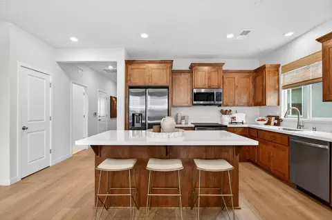 Kitchen - 3958 Wild Rye Rd, Roseville, CA 95747 photo 5 of 18