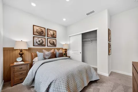 Bedroom - 3958 Wild Rye Rd, Roseville, CA 95747 photo 11 of 15