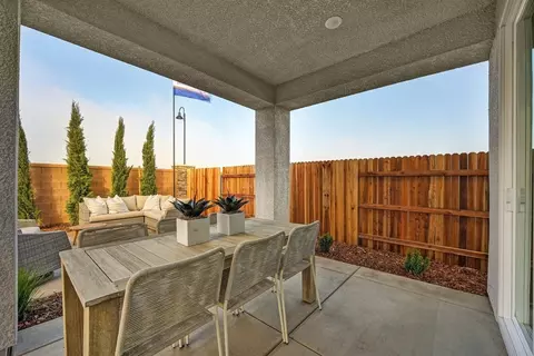 Exterior - 3958 Wild Rye Rd, Roseville, CA 95747 photo 4 of 7