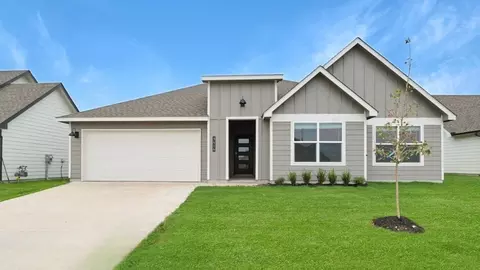 Exterior - 3548 N 33rd St, Broken Arrow, OK 74014 photo 2 of 6