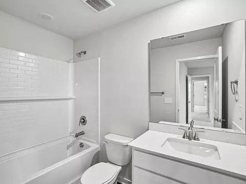 Bath - 1403 Hatteras Rd, Durham, NC 27704 photo 4 of 8