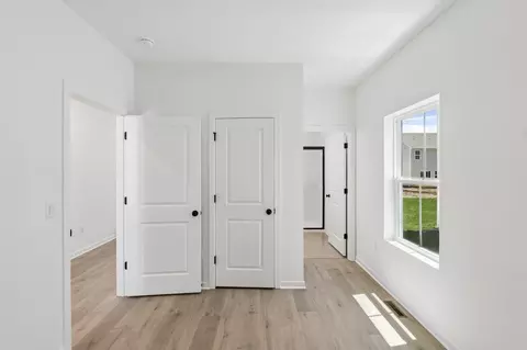 Entry Way - 2 Silverbell Ave, Berlin, NJ 08009 photo 2 of 2