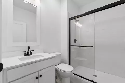 Bath - 2 Silverbell Ave, Berlin, NJ 08009 photo 2 of 4