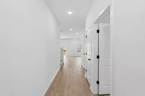 Entry Way - 2 Silverbell Ave, Berlin, NJ 08009 photo 1 of 2