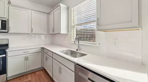 Kitchen - 3013 Ryelands Pl, Lancaster, SC 29720 photo 4 of 8