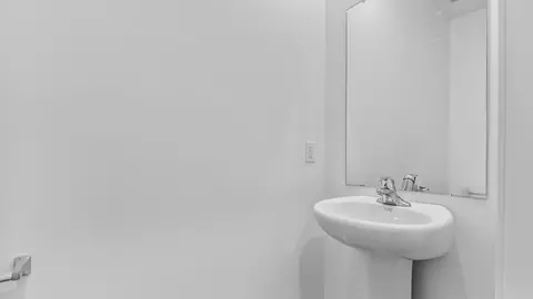 Bath - 718 N 1600 E, Salem, UT 84653 photo 1 of 8