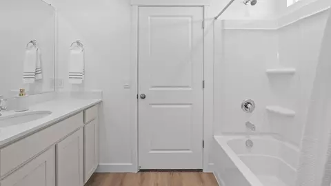 Bath - 718 N 1600 E, Salem, UT 84653 photo 3 of 8