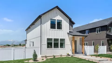 Exterior - 718 N 1600 E, Salem, UT 84653 photo 3 of 19