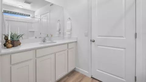 Bath - 718 N 1600 E, Salem, UT 84653 photo 4 of 8