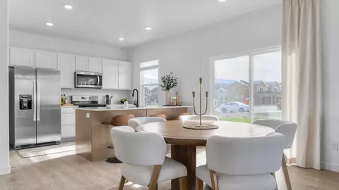 Dining - 718 N 1600 E, Salem, UT 84653 photo 1 of 2