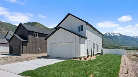 Exterior - 718 N 1600 E, Salem, UT 84653 photo 6 of 19