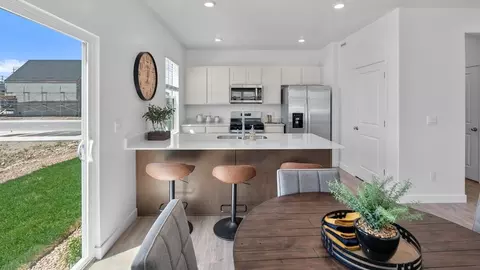 Kitchen - 718 N 1600 E, Salem, UT 84653 photo 1 of 10