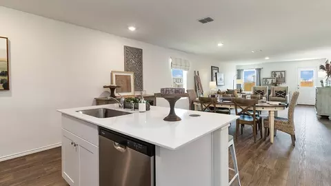 Kitchen - 4302 Common Sage, Von Ormy, TX 78073 photo 13 of 16