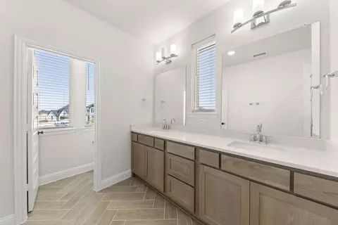 Bath - 3900 Keya Dr, Prosper, TX 75078 photo 1 of 2