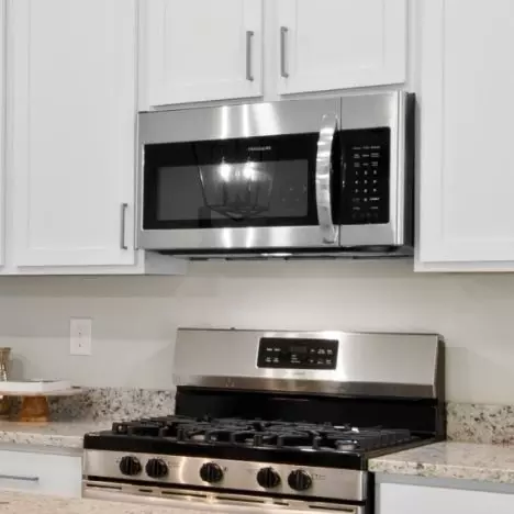 Kitchen - 20679 Cedar Mill Pl, Estero, FL 33928 photo 2 of 7