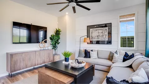 Living - 5975 Coffee Crk, Hesperia, CA 92345 photo 1 of 1