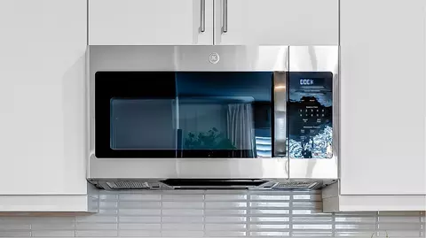 Kitchen - 5975 Coffee Crk, Hesperia, CA 92345 photo 3 of 5