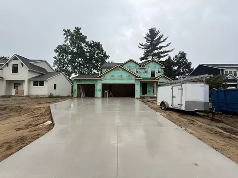 13476 Stafford Dr, Nunica, MI 49448