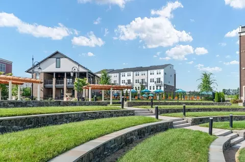 Exterior - 20870 Murry Falls Ter, Ashburn, VA 20147 photo 7 of 11