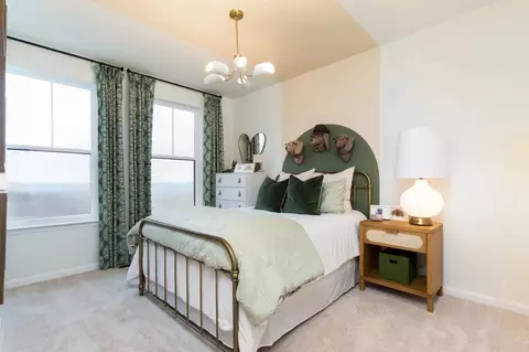 Bedroom - 20870 Murry Falls Ter, Ashburn, VA 20147 photo 4 of 6