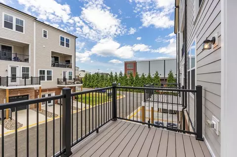 Exterior - 20870 Murry Falls Ter, Ashburn, VA 20147 photo 5 of 10
