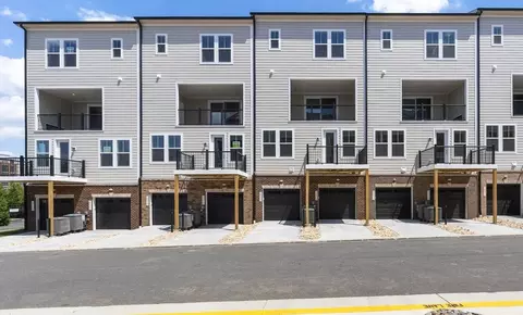 Exterior - 20870 Murry Falls Ter, Ashburn, VA 20147 photo 6 of 10