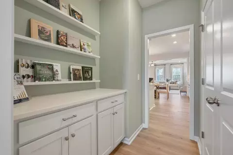 Entry Way - 897 Jp Stevens Rd, Seneca, SC 29678 photo 2 of 7
