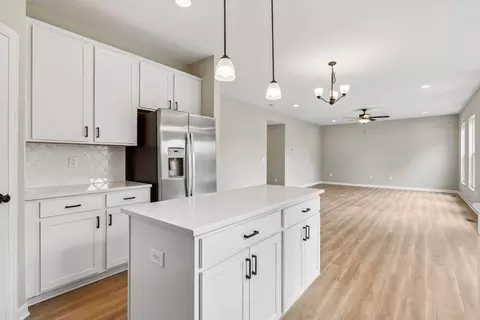 Kitchen - 3443 Bluejay Ridge Dr, Powell, OH 43065 photo 2 of 5