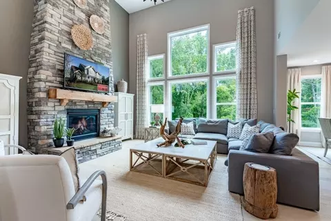 Living - 503 Longhaven Dr, O'fallon, MO 63368 photo 10 of 10