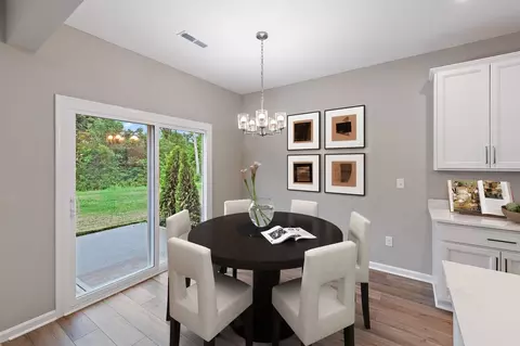 Dining - 3801 Circollo Dr, Covington, KY 41017 photo 1 of 4
