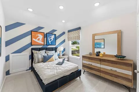 Bedroom - 10607 Flight Deck Ct, Conroe, TX 77303 photo 9 of 12