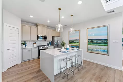Kitchen - 10607 Flight Deck Ct, Conroe, TX 77303 photo 3 of 6