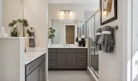 Bath - 5408 N Saddle Stone Dr, Eagle Mountain, UT 84005 photo 4 of 13